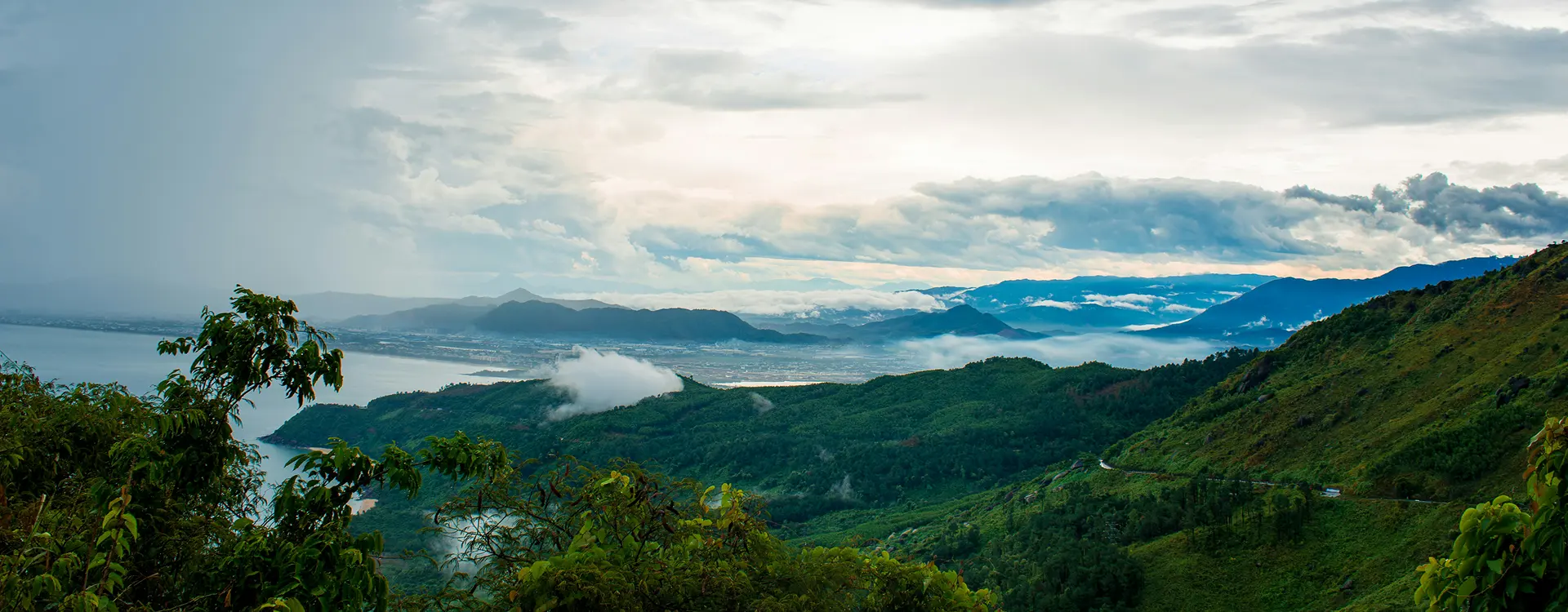 Badulla – Waterfalls, Mountains & Hill Country Beauty